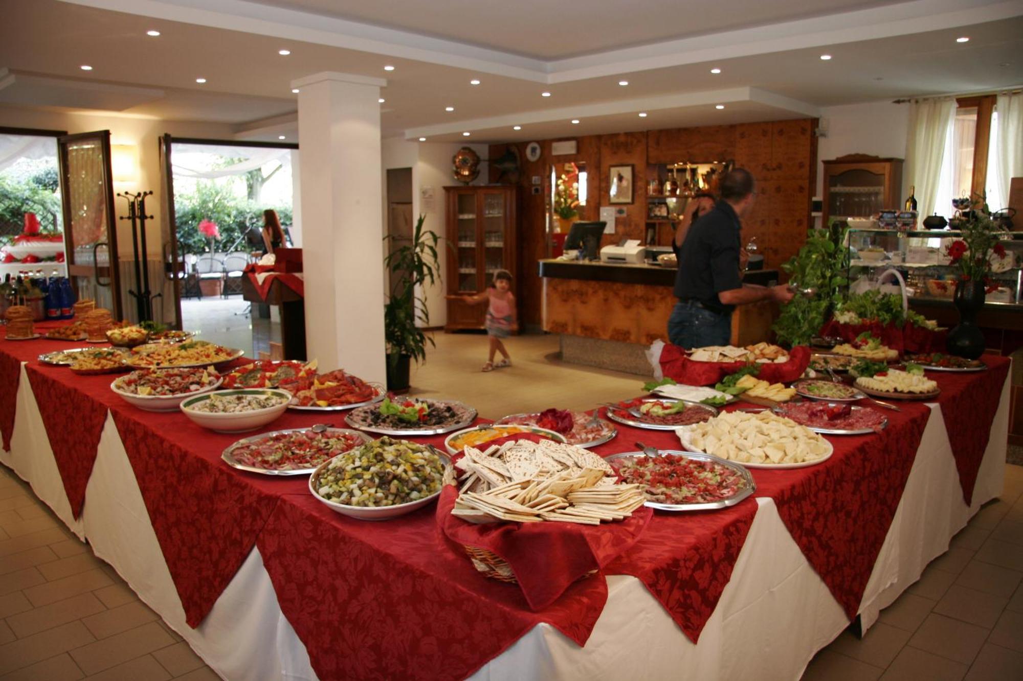 Albergo Romagna Фрата Терме Екстериор снимка