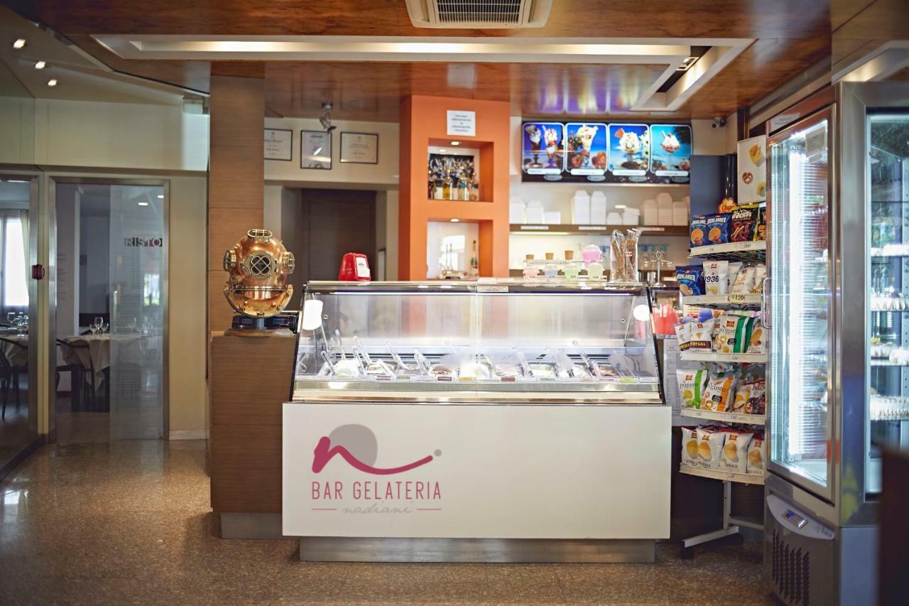 Albergo Romagna Фрата Терме Екстериор снимка