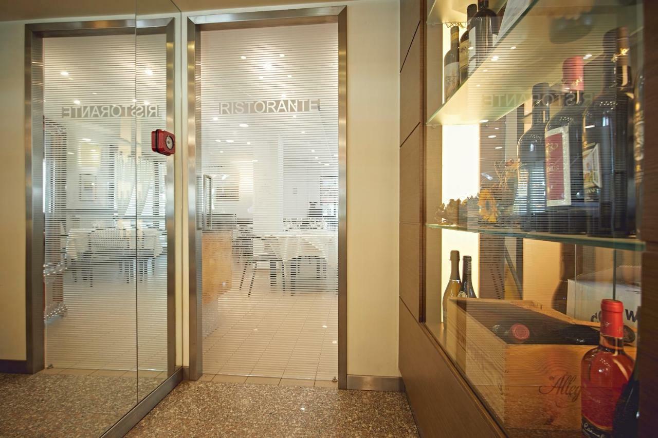 Albergo Romagna Фрата Терме Екстериор снимка