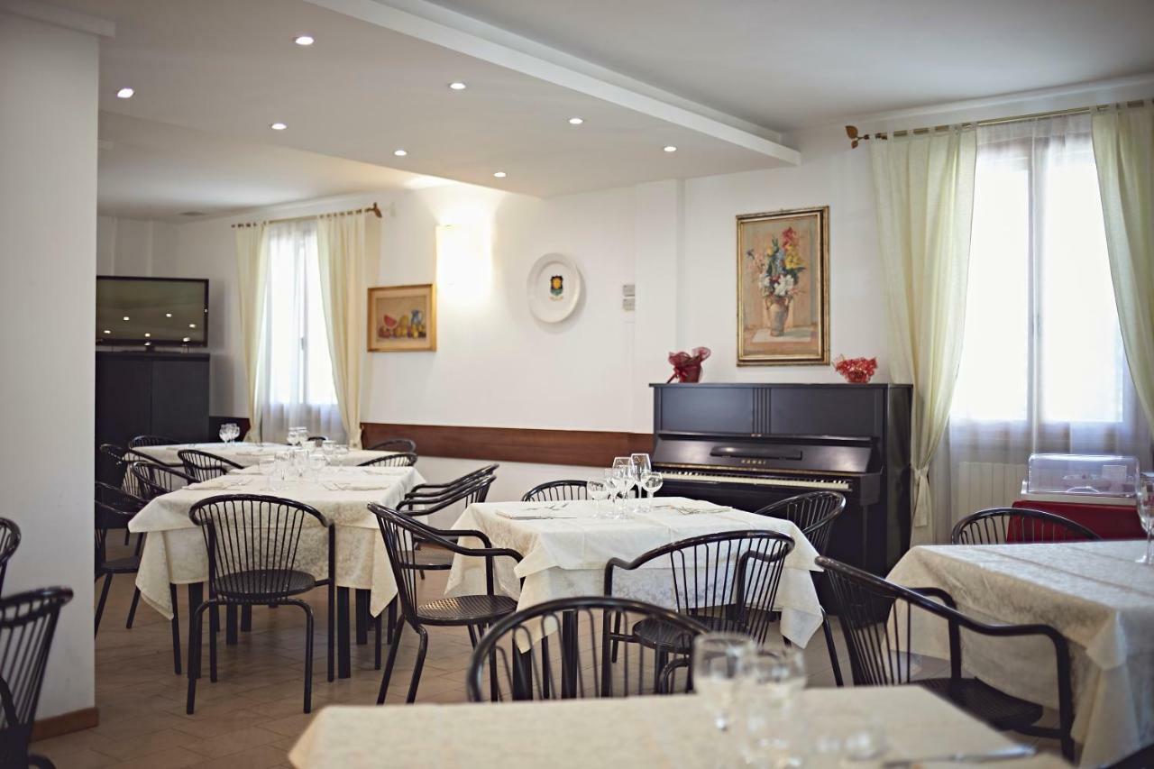 Albergo Romagna Фрата Терме Екстериор снимка