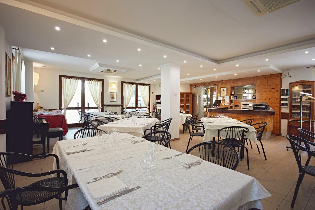 Albergo Romagna Фрата Терме Екстериор снимка