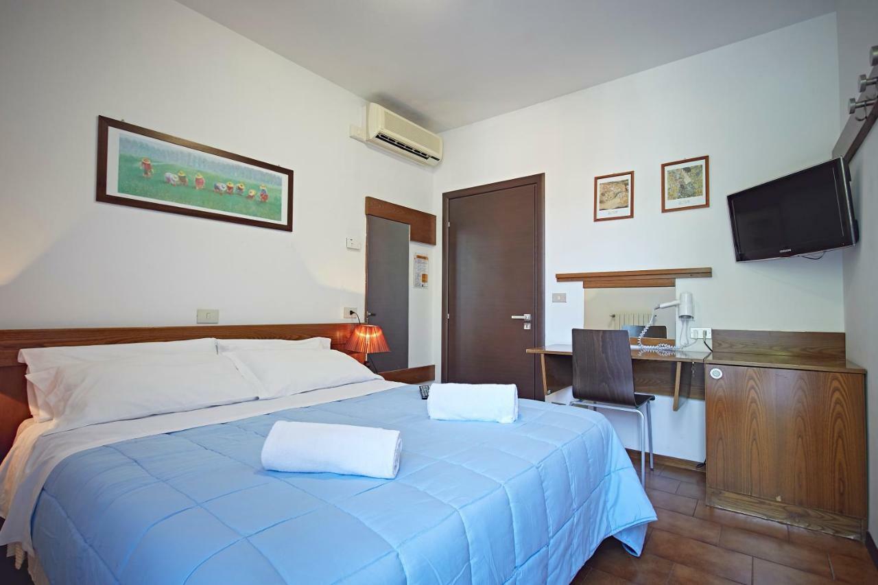 Albergo Romagna Фрата Терме Екстериор снимка