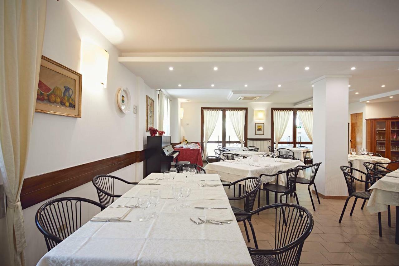 Albergo Romagna Фрата Терме Екстериор снимка